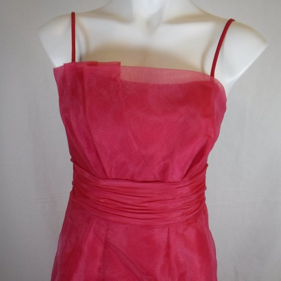 Pretty Pink Prom or Bridesmaids Dress - Picture 2 of 5